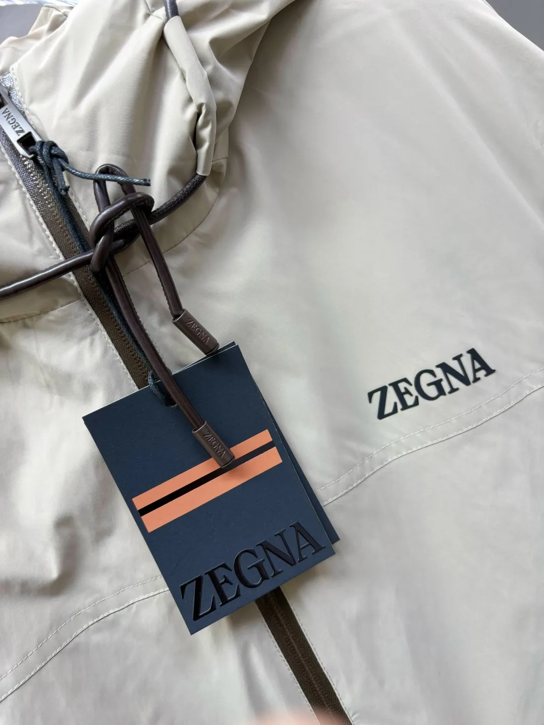 Zegna New Arrival ， Classic ， 。 ， ， ， ， ， ， ： 、 、Classic ， 。 ， ， 。 Size：M-XXXL ：Black